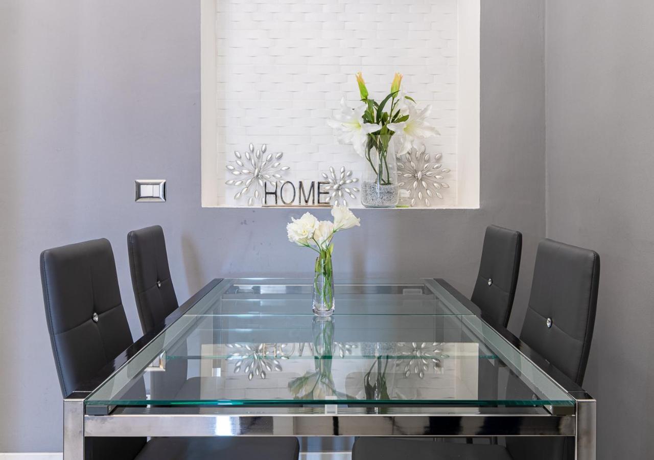 Elegant Suite - In Centro Portanuova Turin Luaran gambar