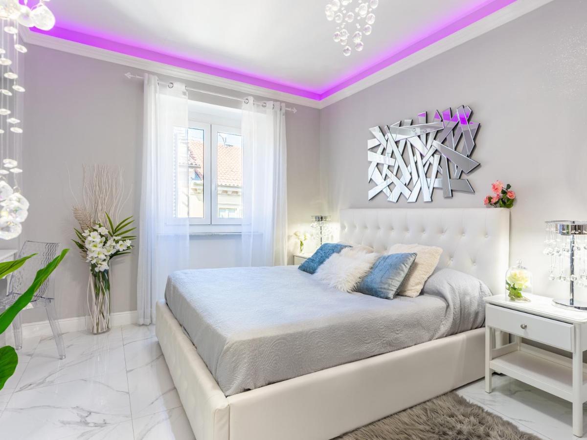 Elegant Suite - In Centro Portanuova Turin Luaran gambar